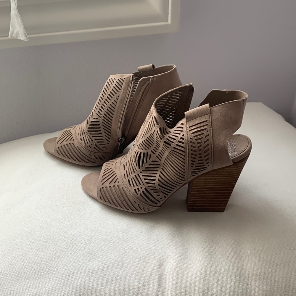 Vince Camino ankle booties